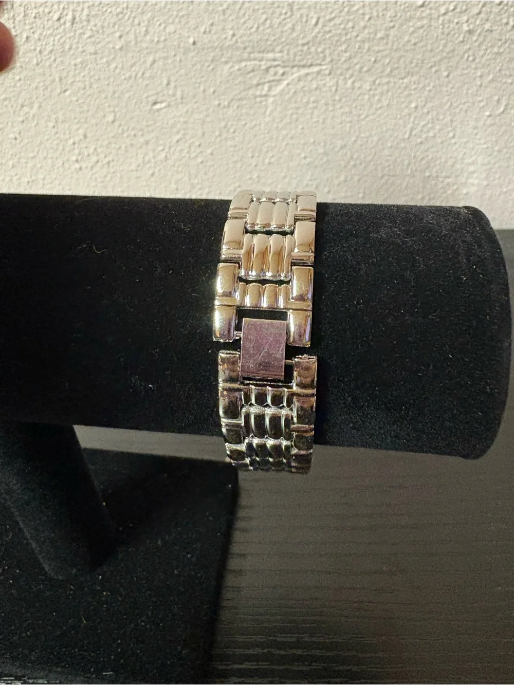 Geneva Silver Tone Quartz Women's Watch White Dial Link Bracelet Untested